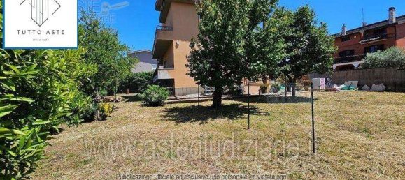 8 rooms Apartment in Rome, Italy No. 222799 13