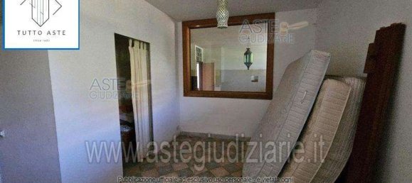 8 rooms Apartment in Rome, Italy No. 222799 7