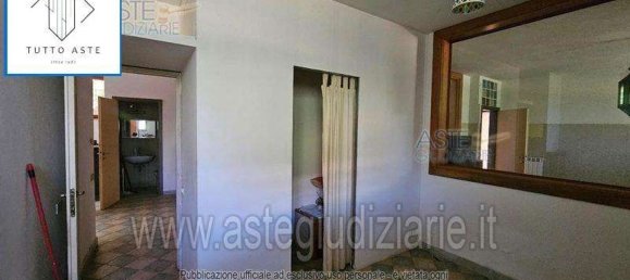 8 rooms Apartment in Rome, Italy No. 222799 8