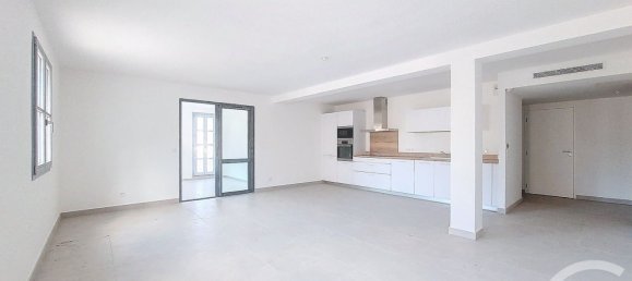 Apartamento de 3 dormitorios en Bonifacio, France No. 94794 2