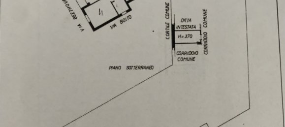 2-salle Appartement à Monza, Italy No. 55347 6