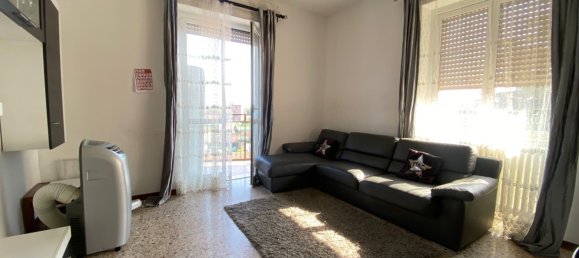2-salle Appartement à Monza, Italy No. 55347 9