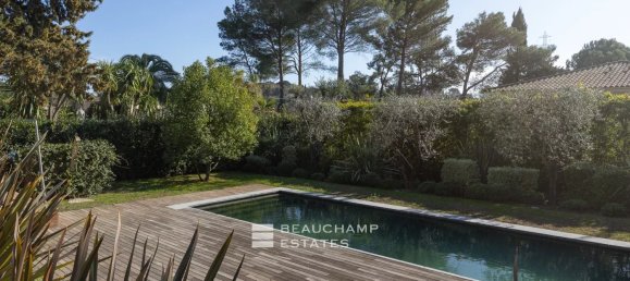4 bedrooms Villa in Mougins, France No. 291844 2