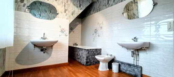 Casa de 4 dormitorios en Mainvilliers, France No. 218218 4