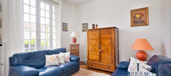 Casa de 3 dormitorios en Noisy-le-Sec, France No. 359367 6