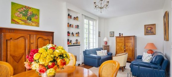 Casa de 3 dormitorios en Noisy-le-Sec, France No. 359367 3