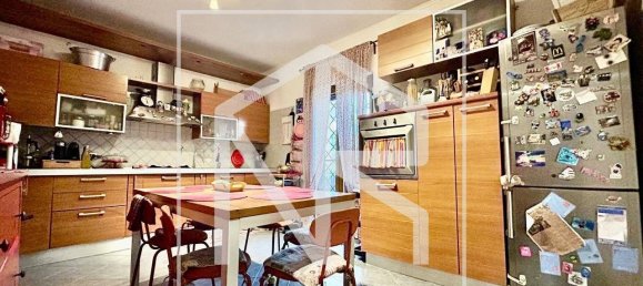 3 Schlafzimmer Wohnung in Rome, Italy, Nr. 194836 9