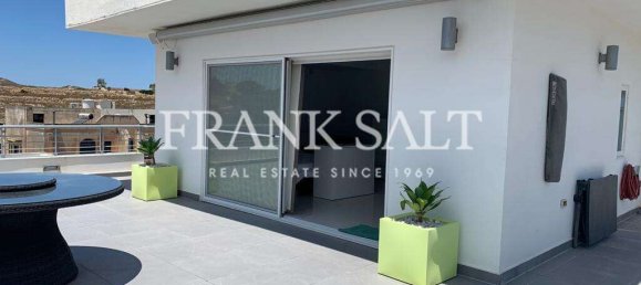 Ático de 2 dormitorios en Bahar ic-Caghaq, Malta No. 10540 2