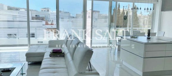 Ático de 2 dormitorios en Bahar ic-Caghaq, Malta No. 10540 3