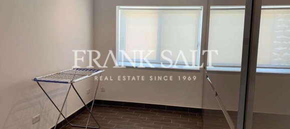 Ático de 2 dormitorios en Bahar ic-Caghaq, Malta No. 10540 10