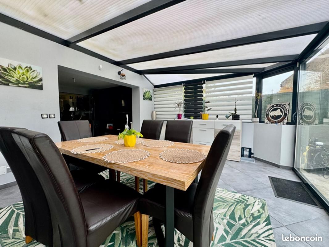 Casa T4 em Saint-Sauflieu, France N.º 159246