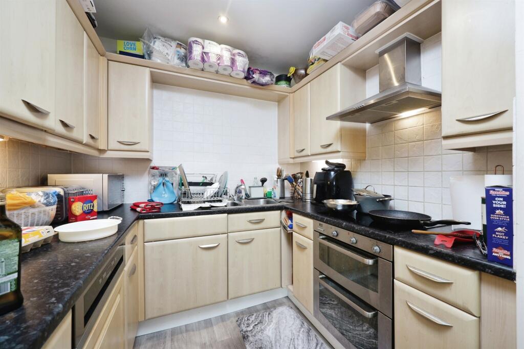 1 bedroom Apartment in Watford, United Kingdom No. 6837