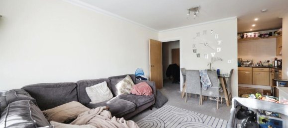 1 bedroom Apartment in Watford, United Kingdom No. 6837 11