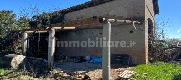 3 Schlafzimmer Haus in Modena, Italy, Nr. 79918 23