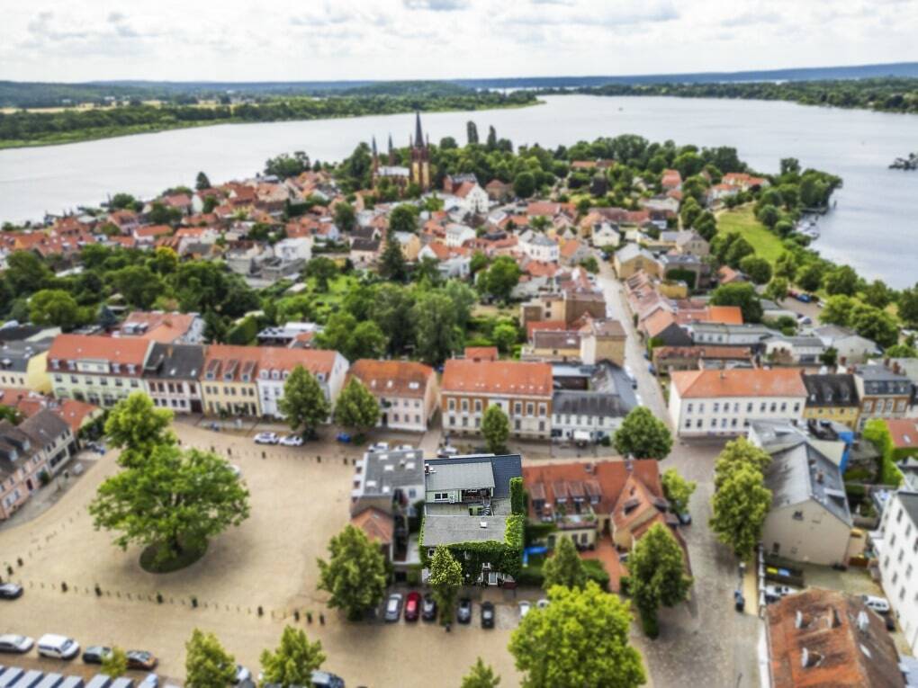 7 bedrooms Building in Potsdam-Mittelmark, Germany No. 356563