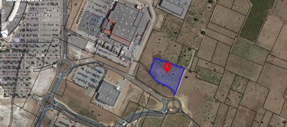 Terrain à Claira, France 6272m² No. 122660 3