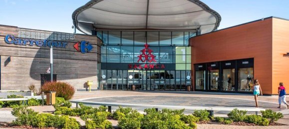 Terrain à Claira, France 6272m² No. 122660 5