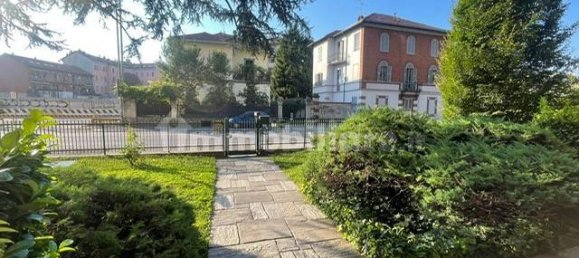 2 chambres Appartement à Monza, Italy No. 354812 9