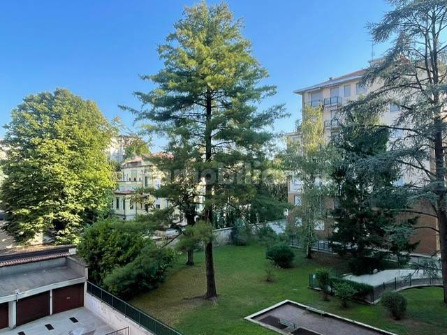 2 bedrooms Apartment in Monza, Italy No. 354812