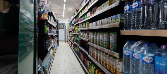 219m² Commercial property in Corroios, Portugal No. 242466 15