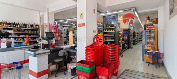 219m² Commercial property in Corroios, Portugal No. 242466 4