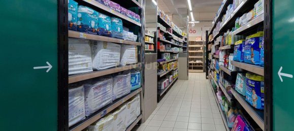 219m² Commercial property in Corroios, Portugal No. 242466 16