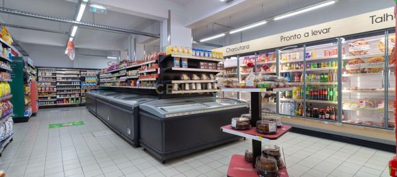 219m² Commercial property in Corroios, Portugal No. 242466 12