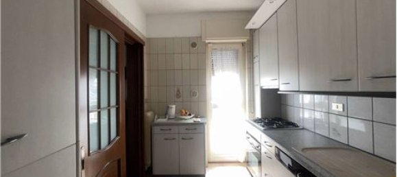 3 bedrooms Apartment in Santeramo in Colle, Italy No. 280087 10