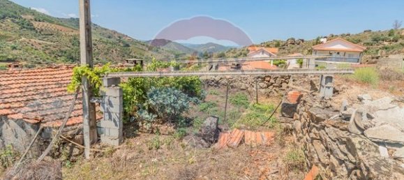 2 Schlafzimmer Haus in Freixiel, Portugal, Nr. 185921 6