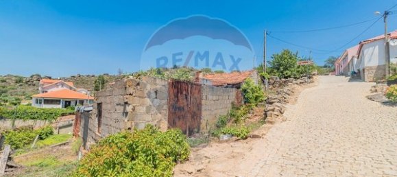 2 Schlafzimmer Haus in Freixiel, Portugal, Nr. 185921 8