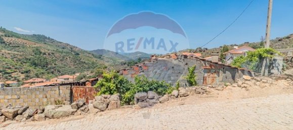 2 Schlafzimmer Haus in Freixiel, Portugal, Nr. 185921 5