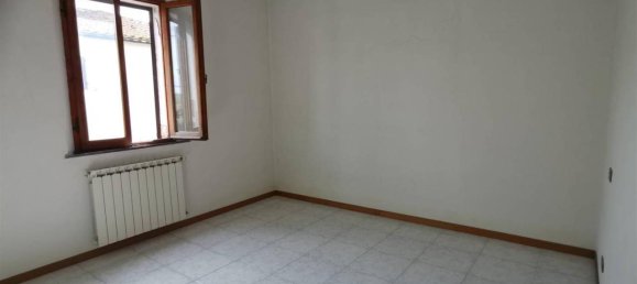 Дом с 7 комнатами в Кортона, Италия № 155013 22