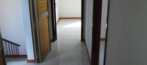 Дом с 7 комнатами в Кортона, Италия № 155013 27