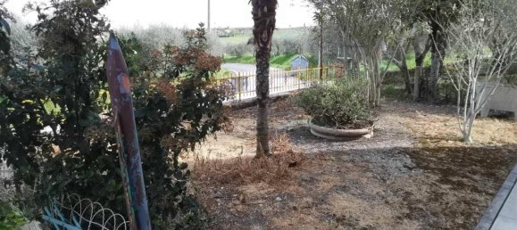 Дом с 7 комнатами в Кортона, Италия № 155013 20