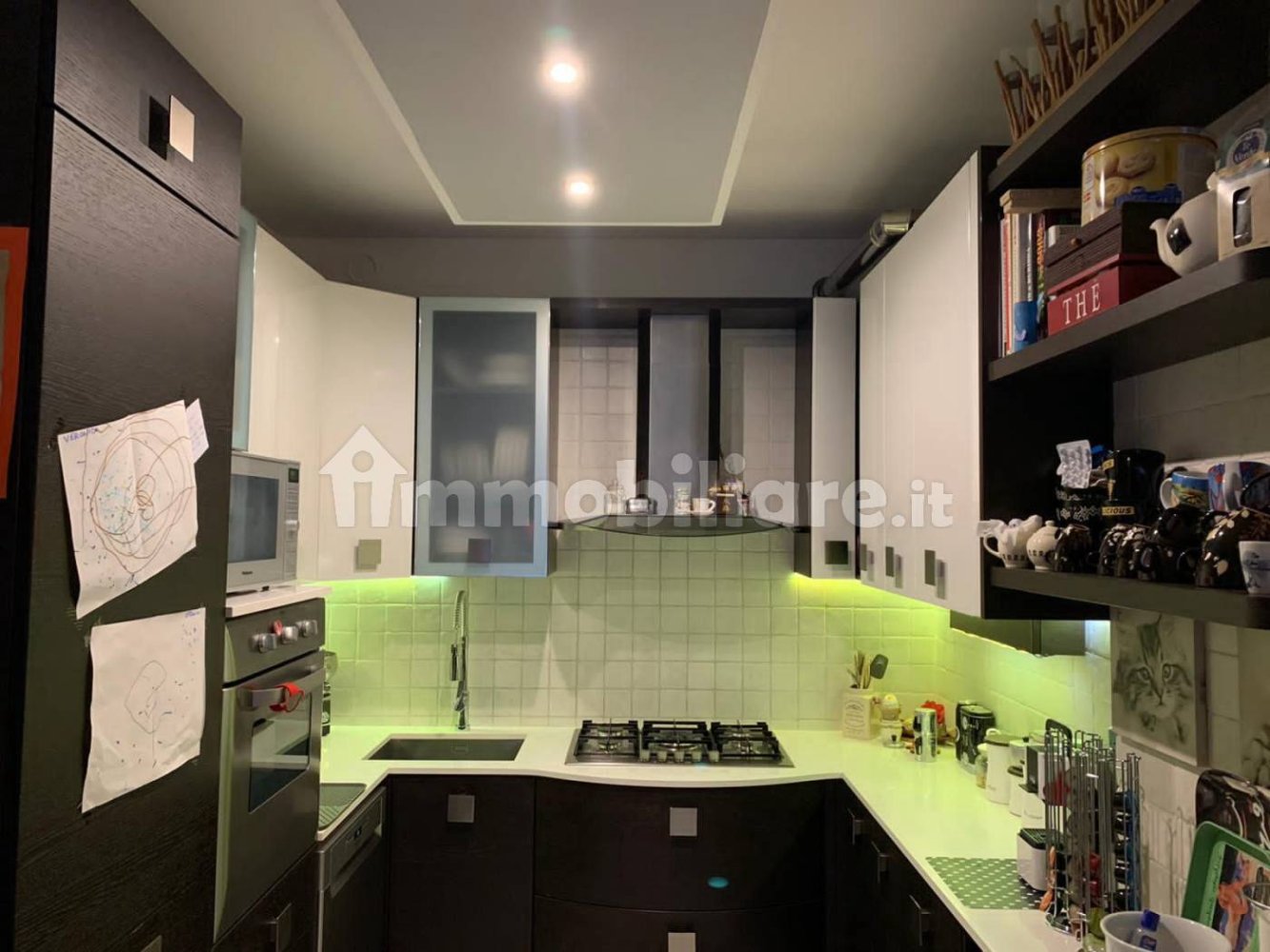 Квартира с 2 спальнями в Вентимилья, Италия № 185598