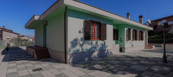 5 Schlafzimmer Villa in Gallese, Italy, Nr. 331847 5