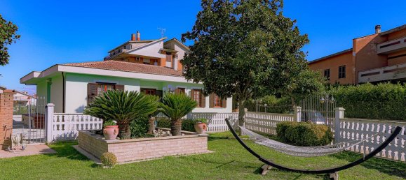 5 Schlafzimmer Villa in Gallese, Italy, Nr. 331847 45