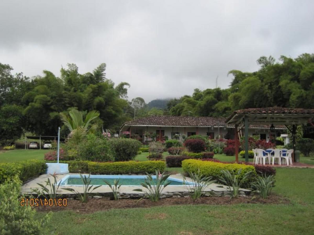 Casa T5 em Valle del Cauca, Colombia N.º 4340