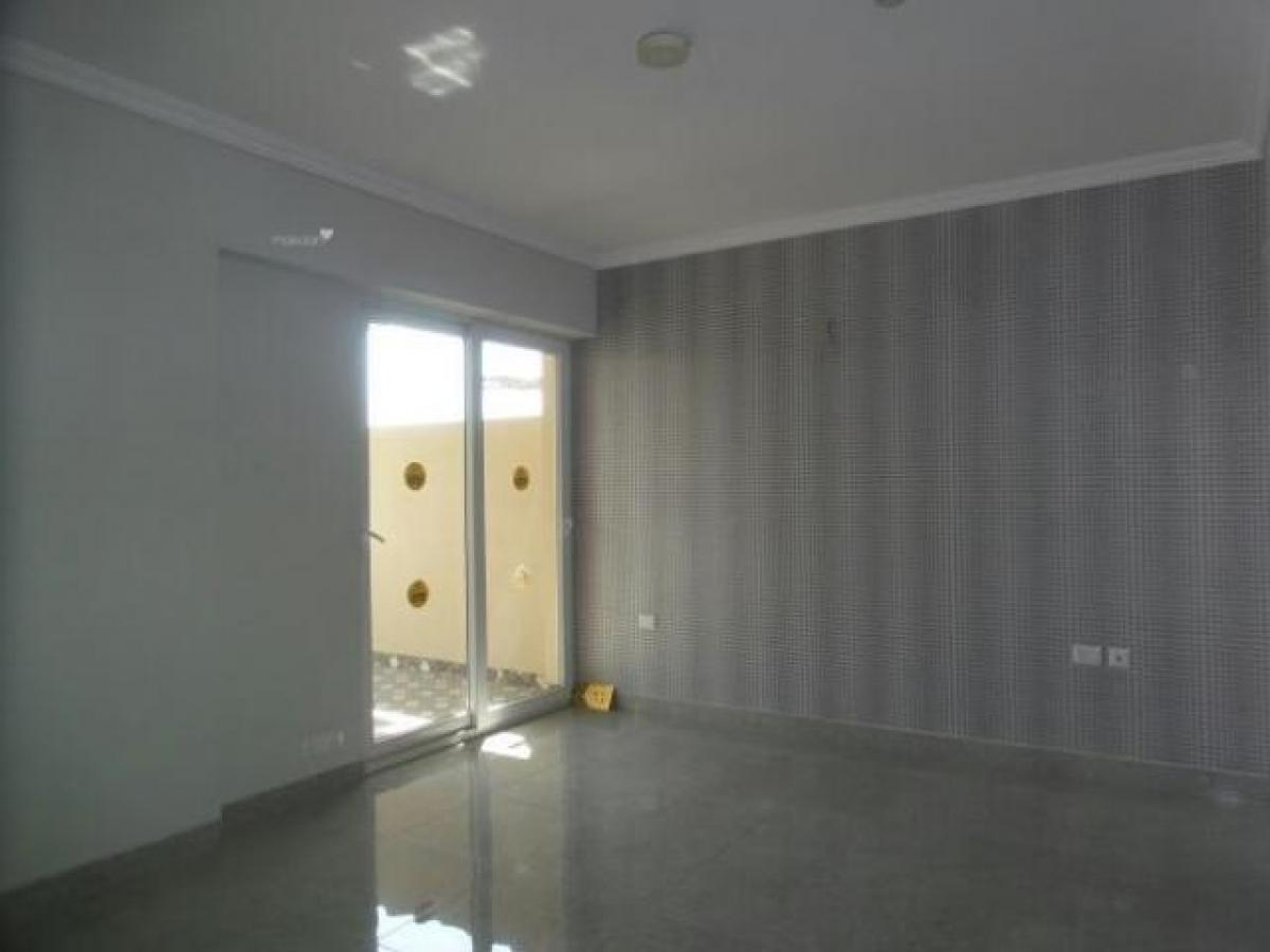 Casa de 3 dormitorios en Ghaziabad, India No. 59208