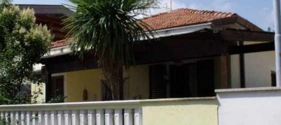 2 bedrooms Apartment in Montesilvano, Italy No. 325818 8