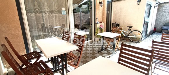 63m² Commercial property in Neyron, France No. 191777 2