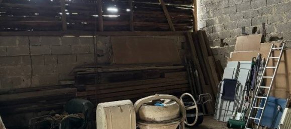  Land in Wetteraukreis, Germany No. 23927 5