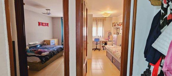 4 Schlafzimmer Wohnung in Huesca, Spain, Nr. 162548 30