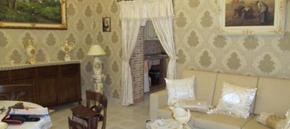 4 rooms Apartment in Torre del Greco, Italy No. 14167 12