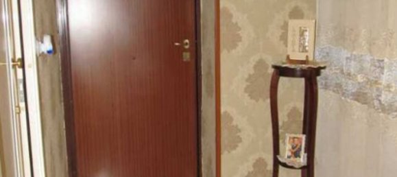 4 rooms Apartment in Torre del Greco, Italy No. 14167 17