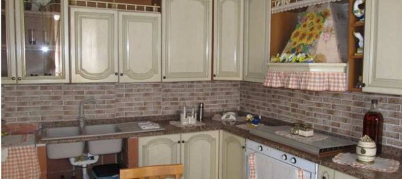 4 rooms Apartment in Torre del Greco, Italy No. 14167 18