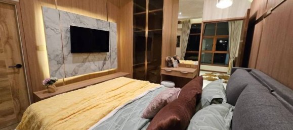 Casa de 5 dormitorios en Bang Lamung, Thailand No. 21540 9