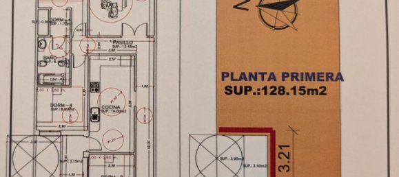 Apartamento de 4 dormitorios en Alicante, Spain No. 28875 18