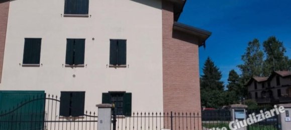 Casa de 7 dormitorios en Cadelbosco di Sopra, Italy No. 335946 2