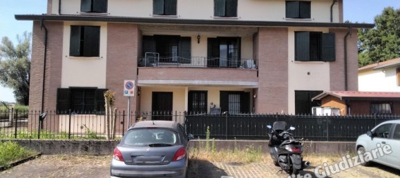 Casa de 7 dormitorios en Cadelbosco di Sopra, Italy No. 335946 4